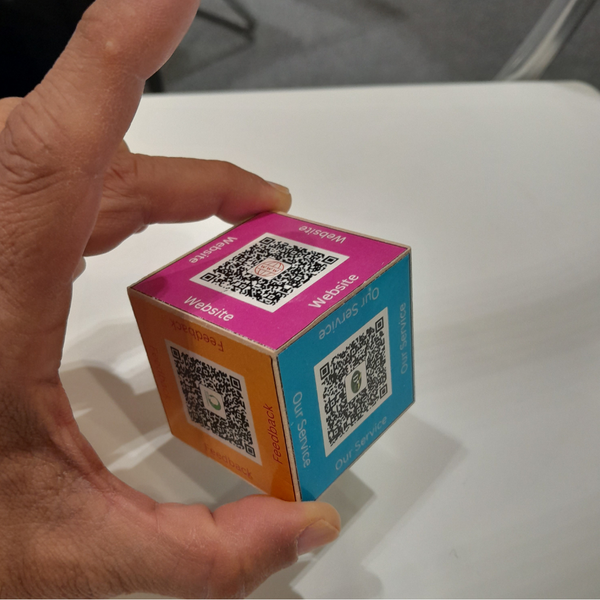 DoWell QR cube (Wood)